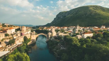 gzjh4cvggcs aspect ratio 16 9